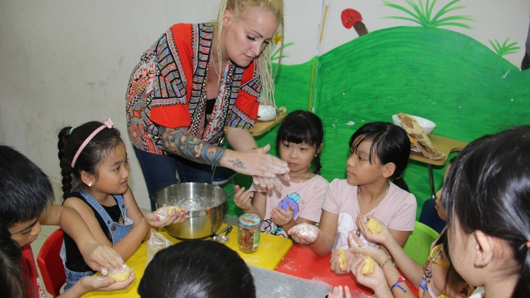 Trung tâm tiếng Anh Loving English