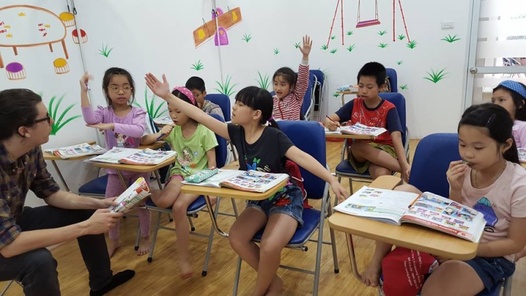 Trung tâm tiếng Anh Loving English