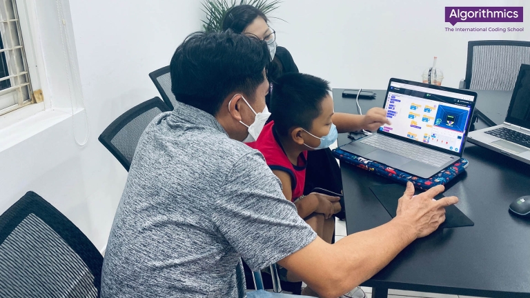 Algorithmics – The International Coding School