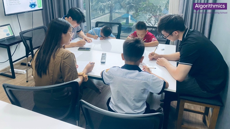 Algorithmics – The International Coding School