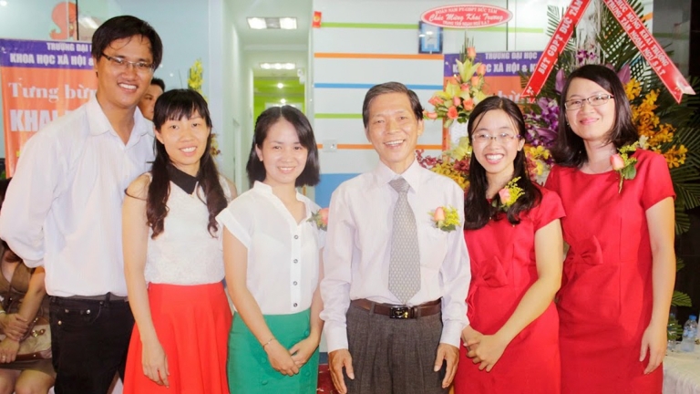 Trung tâm Ngoại ngữ S.A.T