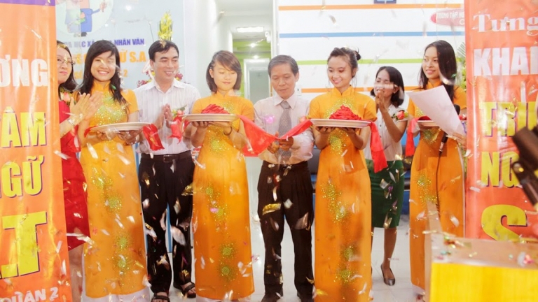 Trung tâm Ngoại ngữ S.A.T