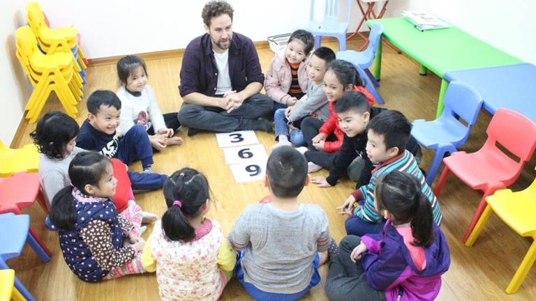 Trung Tâm Ngoại Ngữ Tháng Năm