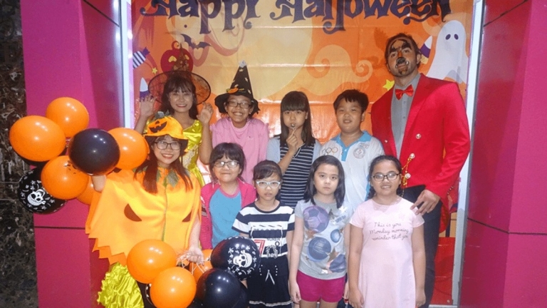 Trung Tâm Ngoại Ngữ Flamingo