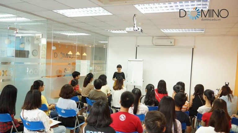 Trung Tâm Domino English