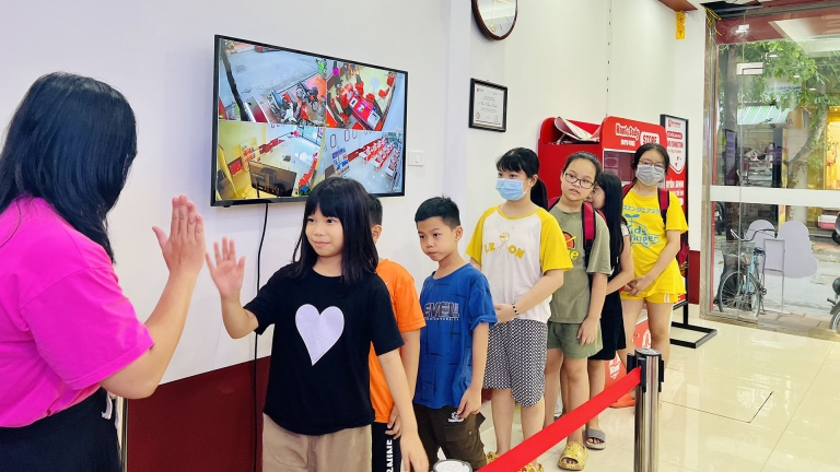 Trung Tâm Ngoại Ngữ Hanoi Connection