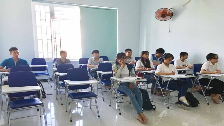 Trung Tâm Ngoại Ngữ Ánh Dương