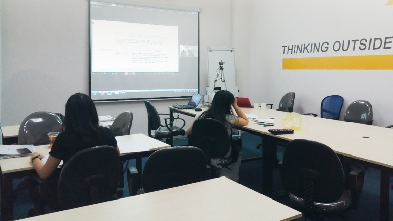 Học viện amiCoach