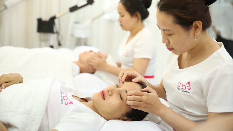 Trường Thẩm mỹ ANA