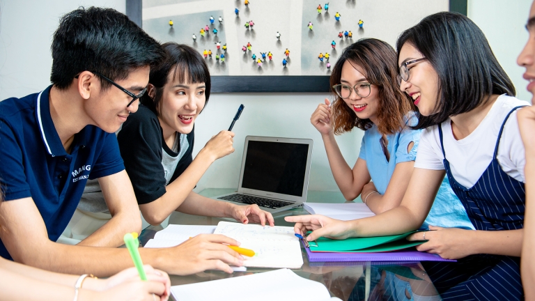 Hệ thống Luyện thi IELTS LangGo