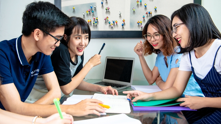 Hệ thống Luyện thi IELTS LangGo