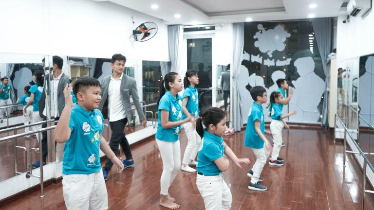 Trung tâm Anh ngữ và Tài năng ASKademy