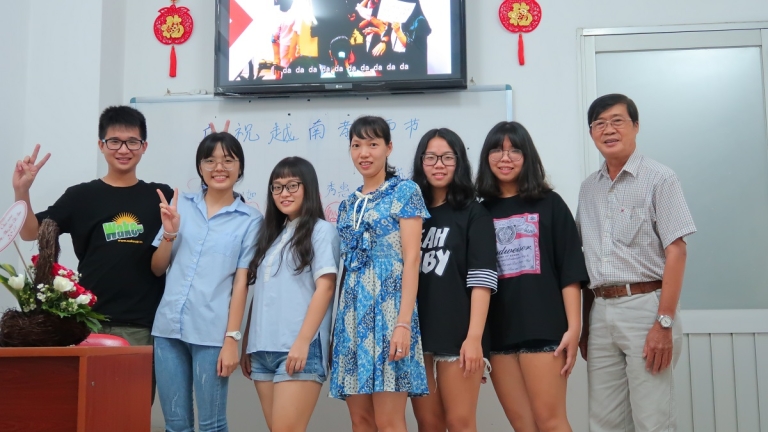 Trường Hoa Văn Thế Giới