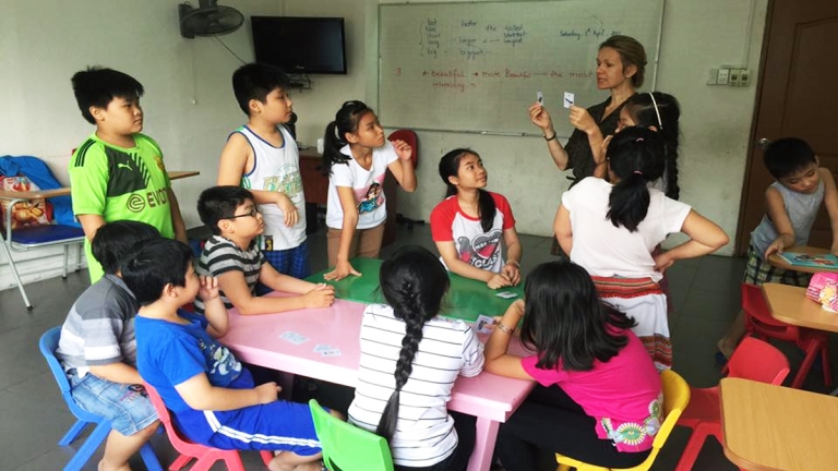 Trung tâm Ngoại ngữ Tiến Bộ