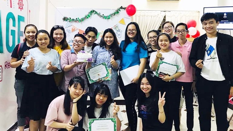 Trung Tâm The Max English