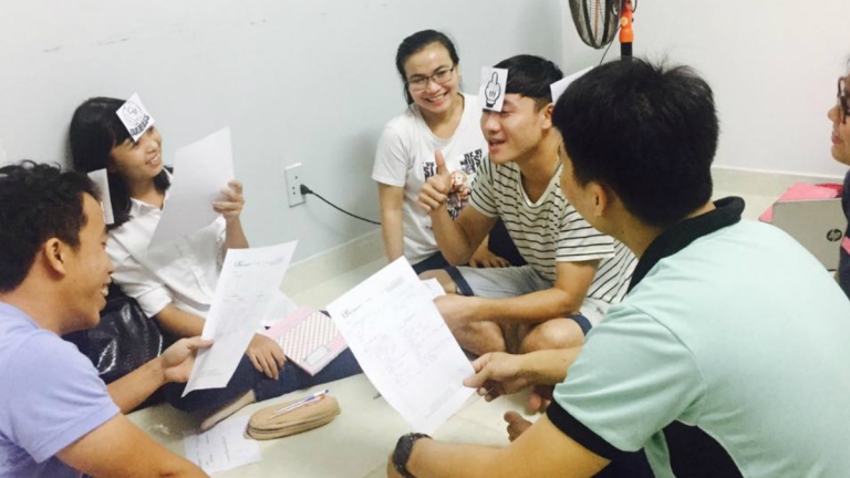 Trung Tâm Học Tiếng Theo Nhóm