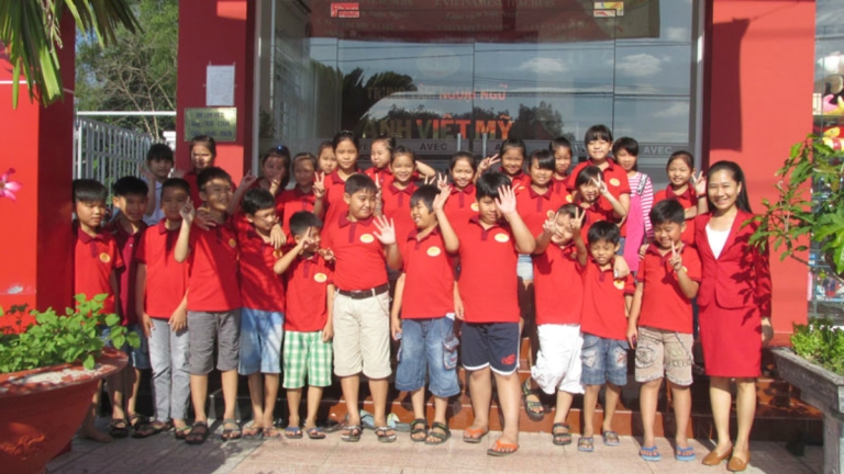 Trung Tâm Ngoại Ngữ Anh Việt Mỹ (AVEC)