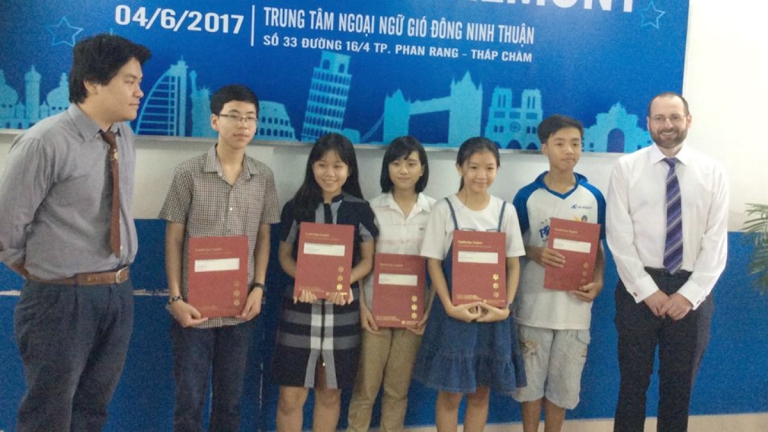 Trung Tâm Ngoại Ngữ Gió Đông