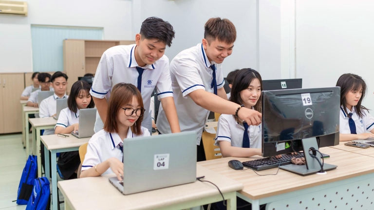 Trường Trung cấp Công nghệ thông tin Sài Gòn (SITC)