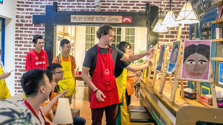 Trung tâm Anh ngữ Headstart Vietnam
