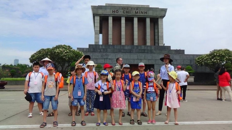 Trung tâm Solar English