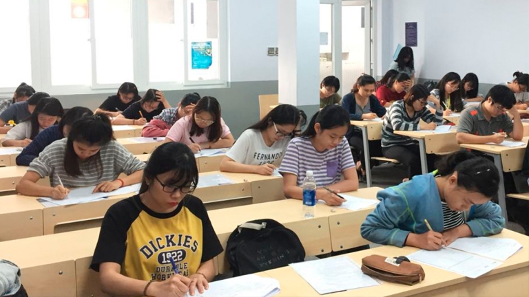 Tổ chức Luyện thi IELTS Abroad Corner