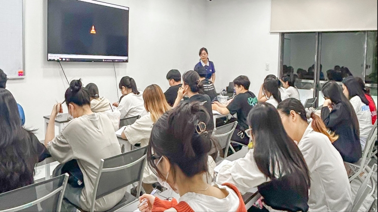 ILP - HỌC VIỆN ĐÀO TẠO IELTS CHUYÊN SÂU