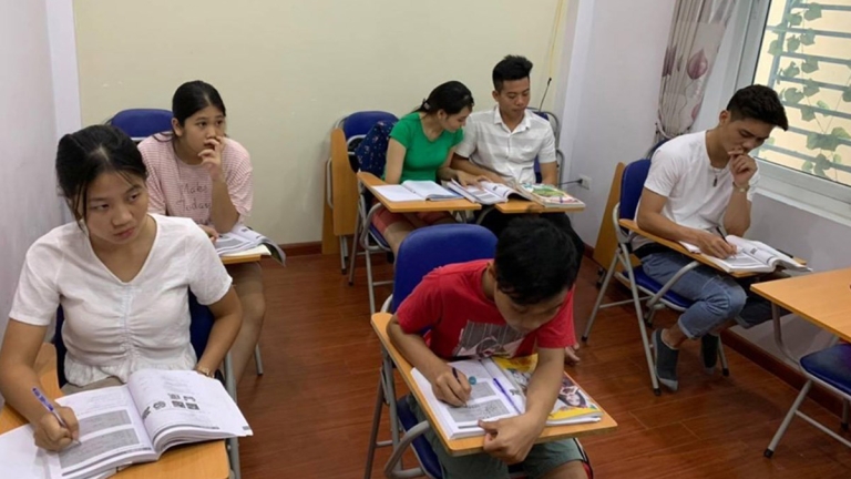 Trung tâm Ngoại ngữ Phương Đông