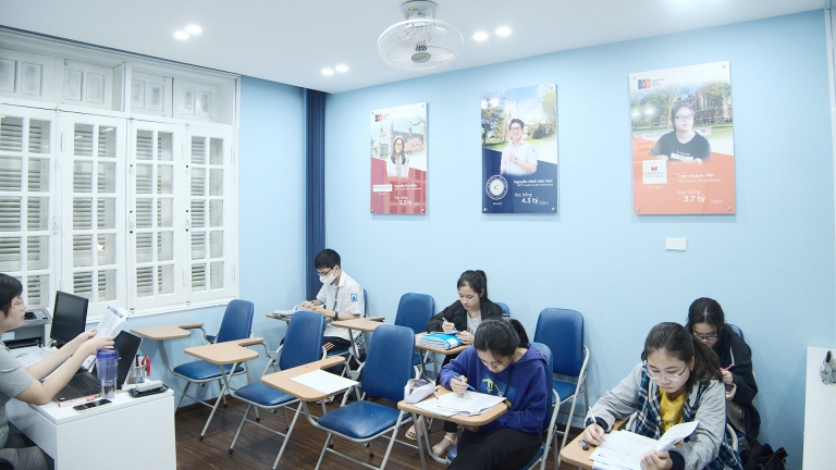 Học Viện Anh Ngữ IEE