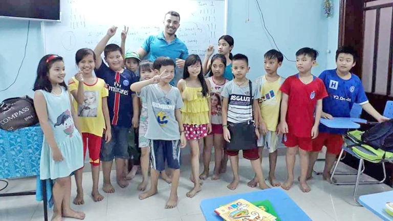 Trung tâm Anh ngữ English Master Center (EMC)