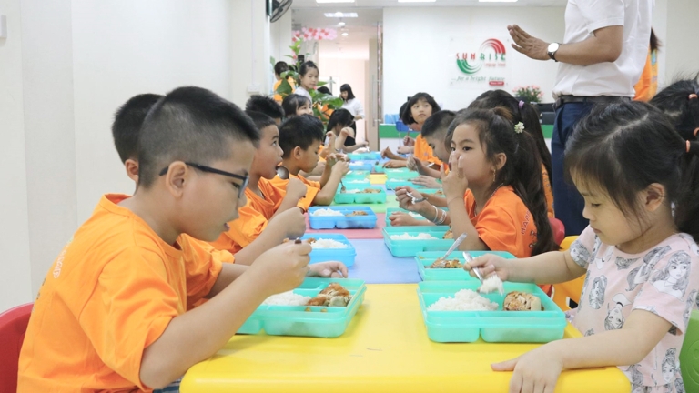 Trung Tâm Sunrise School