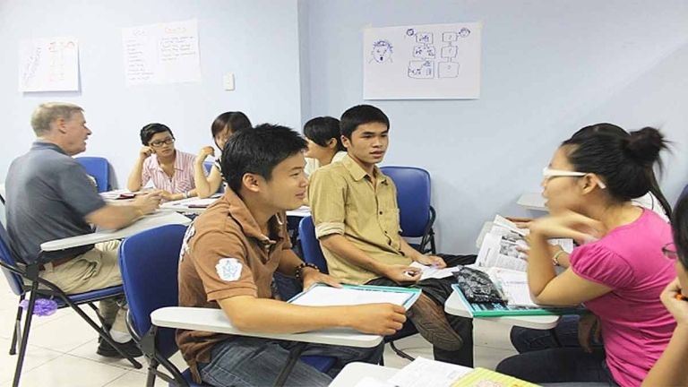 Trung Tâm Tin Học Ngoại Ngữ 12-A7