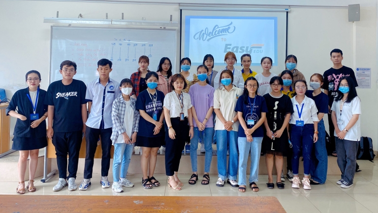 Trung tâm Anh ngữ EASY EDU