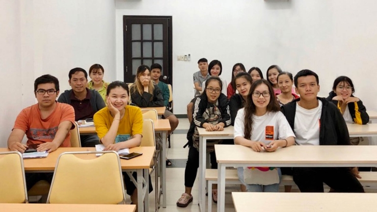 Trung tâm Tiếng Anh Giao tiếp Anh Lê Talk