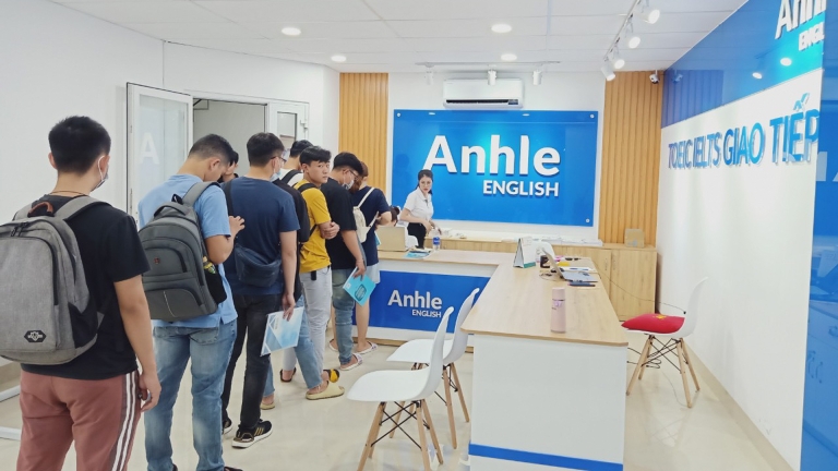 Trung tâm Tiếng Anh Giao tiếp Anh Lê Talk