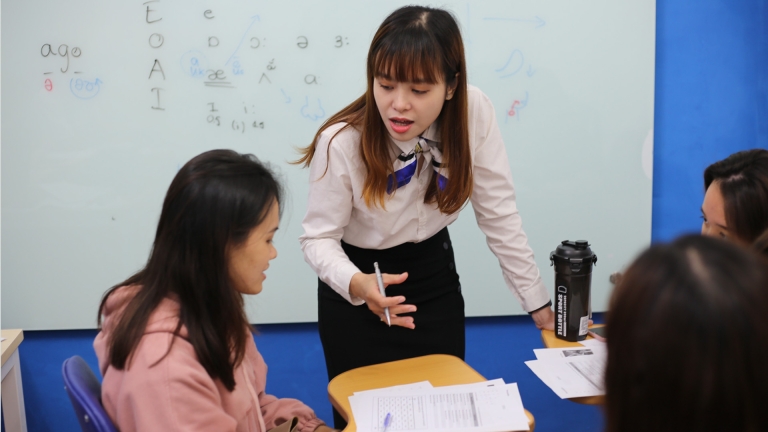 Trung tâm Tiếng Anh Giao tiếp Anh Lê Talk