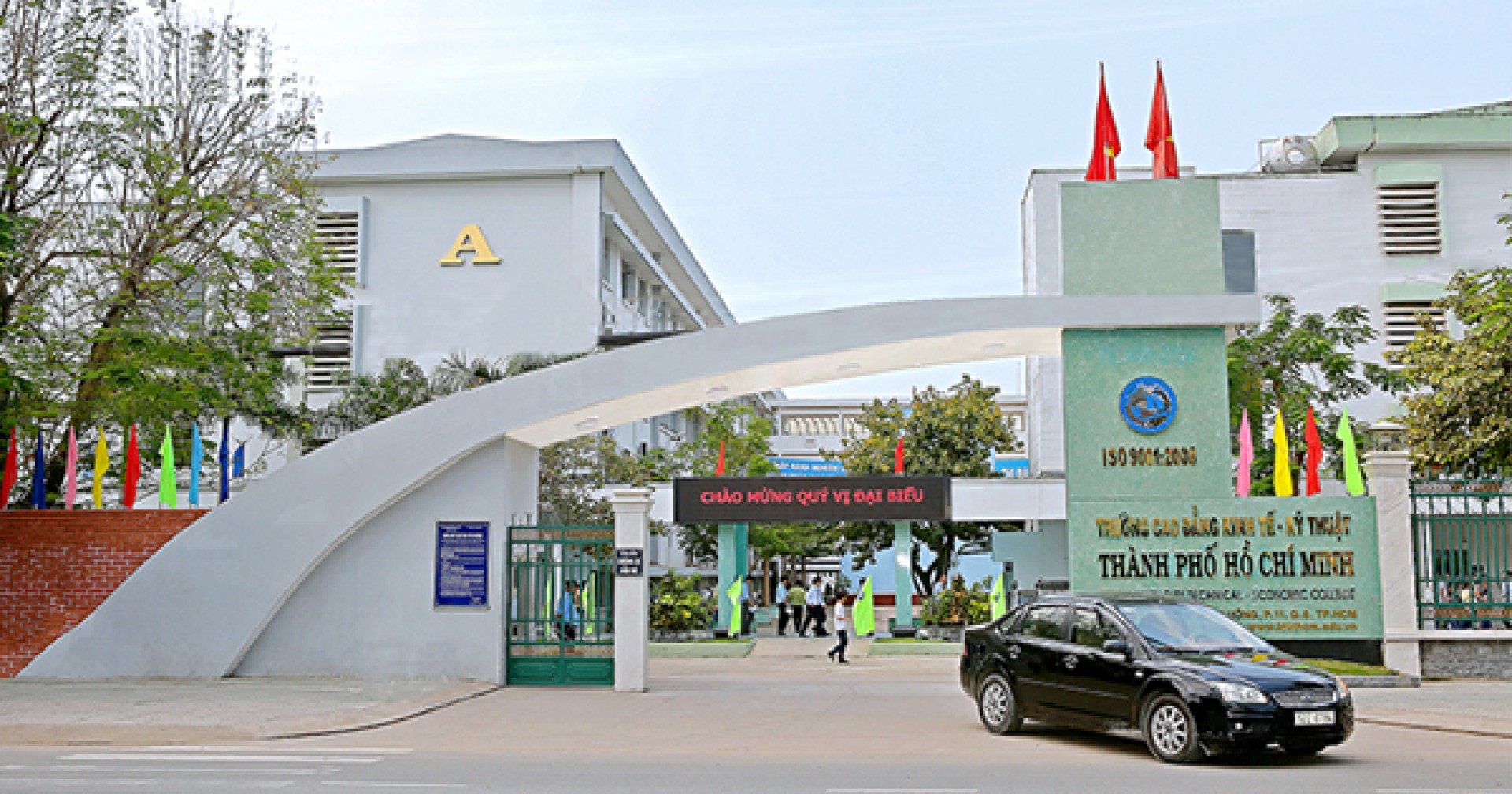 Học phí trường Cao đẳng Kinh tế Kỹ thuật TP. Hồ Chí Minh 2016 – 2017 ( dự kiến )