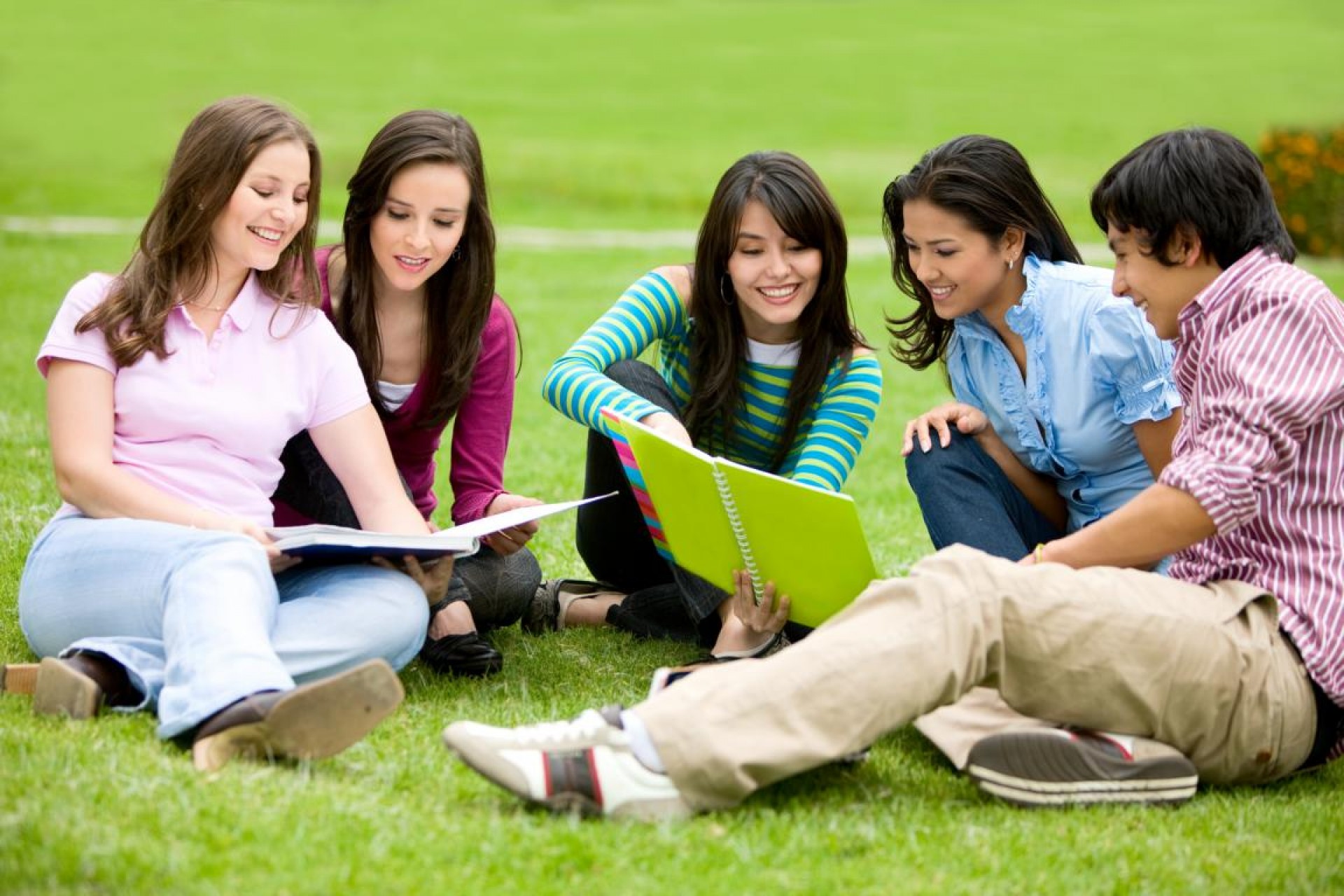Có nên học tại trung tâm AMA, AUSP, Leecam, EL, Ngoại ngữ Bách Khoa, Ngoại ngữ Thanh niên?