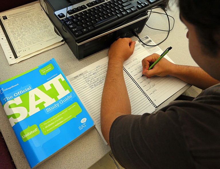 Hầu hết các trường ĐH ở Mỹ đều dựa vào SAT để chọn tiêu chí xét tuyển bậc đại học cho học sinh trung học