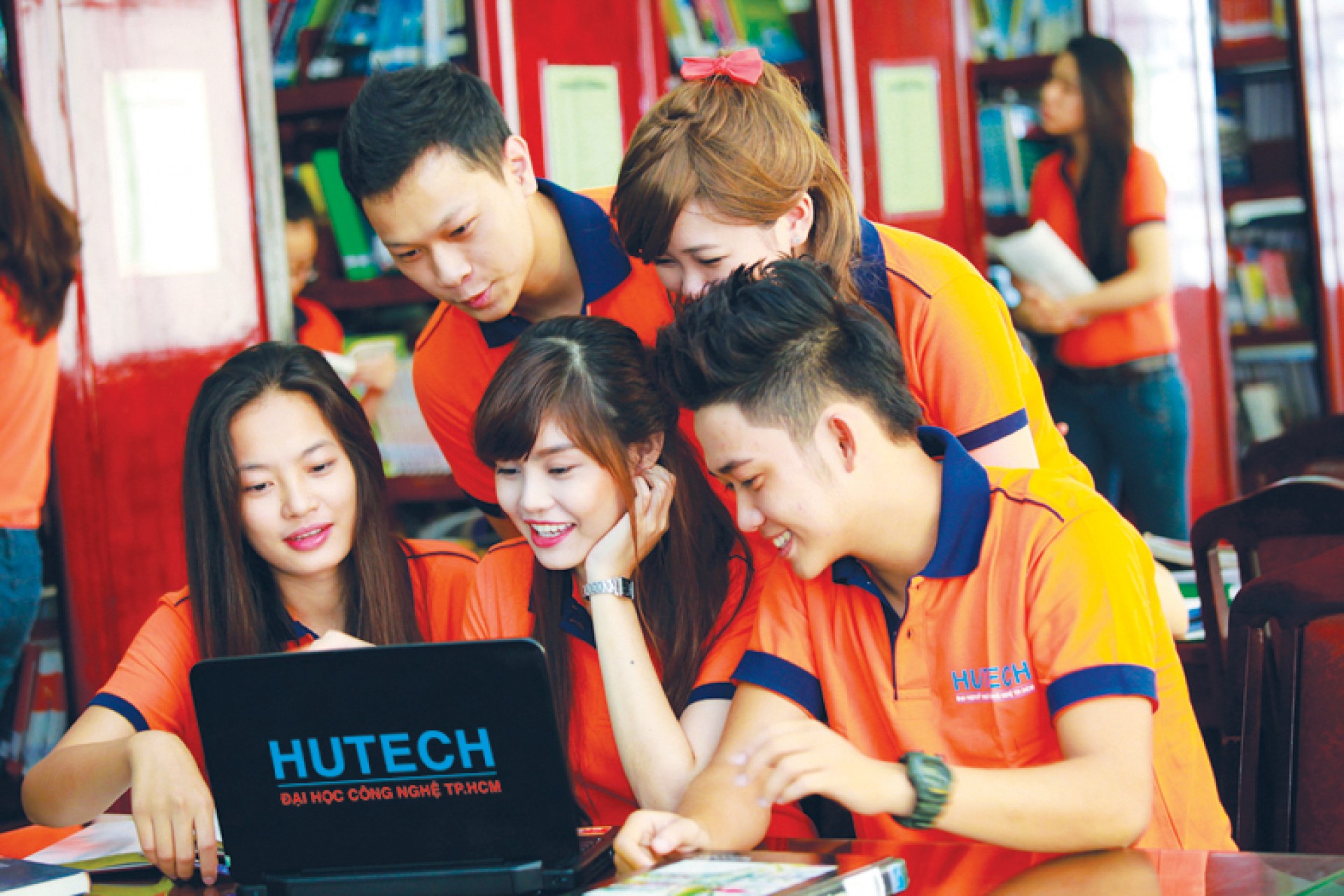 Khám phá từ A-Z về Đại học Công nghệ TP HCM – HUTECH