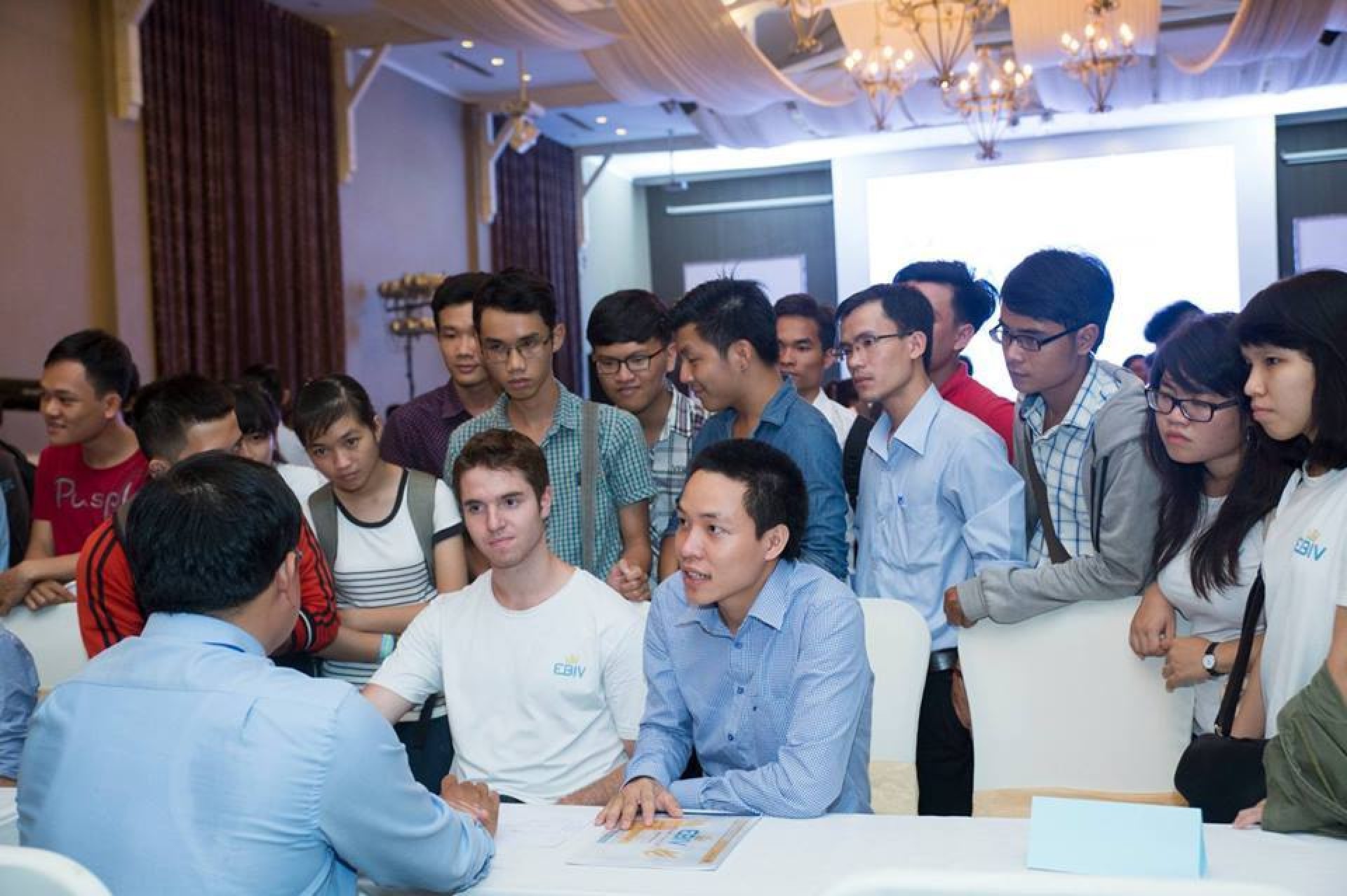 Chúc mừng EBIV lọp vào Top 30 Startup Việt 2016 do báo Vnexpress tổ chức