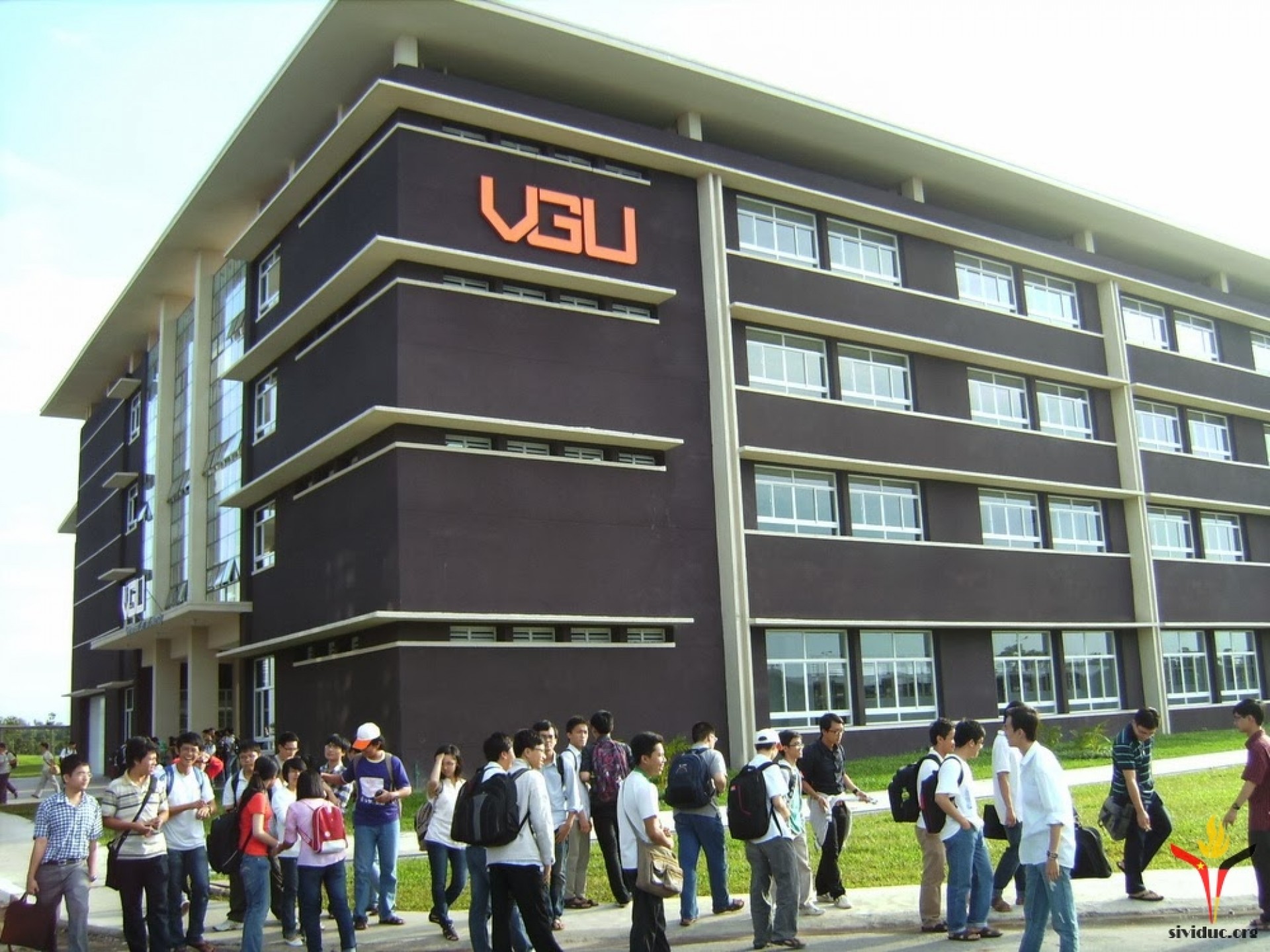 Đại học Việt Đức có tốt không theo đánh giá của sinh viên?