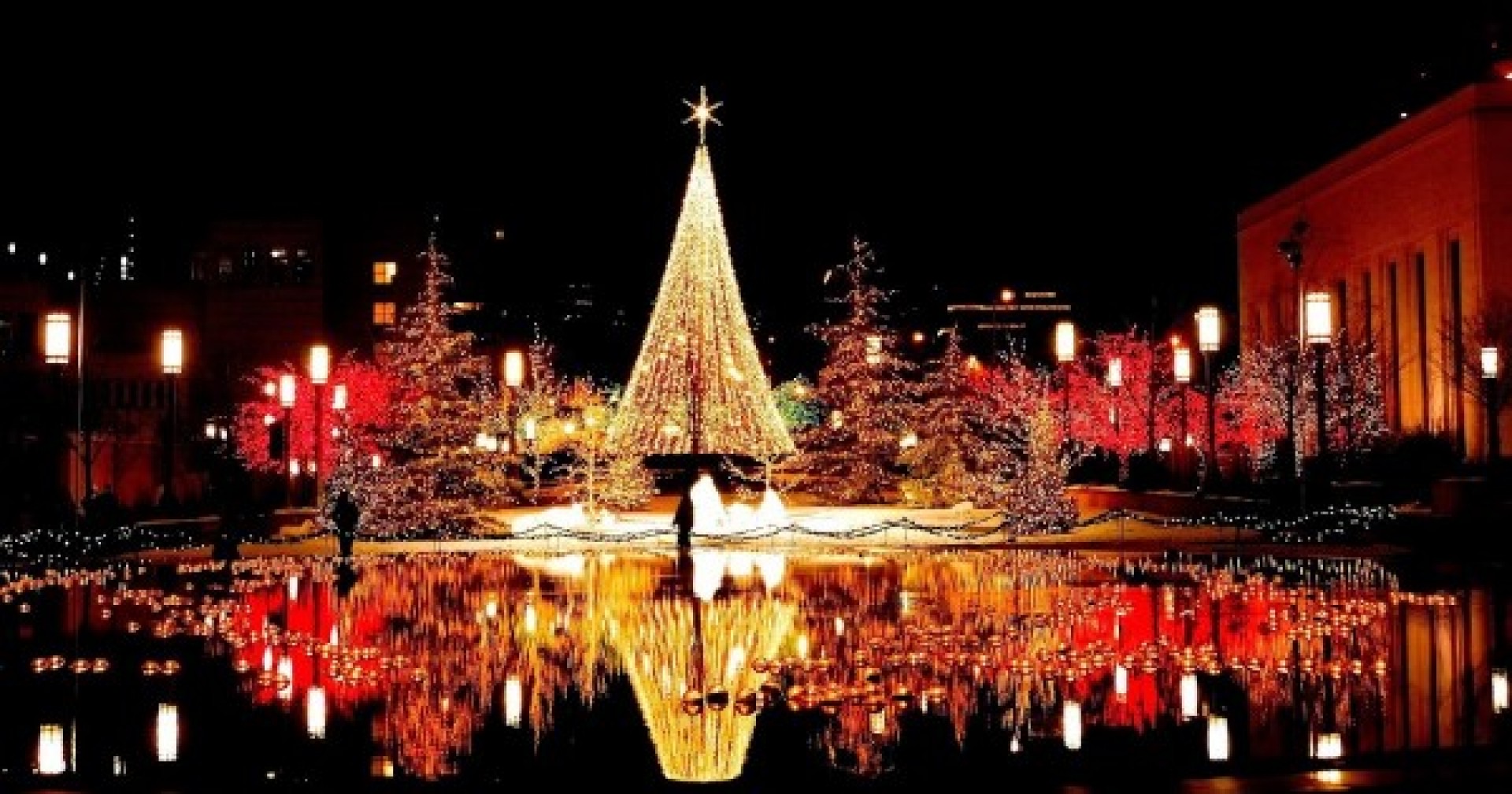 Top 5 cây thông Giáng Sinh “hoành tráng” nhất trên thế giới