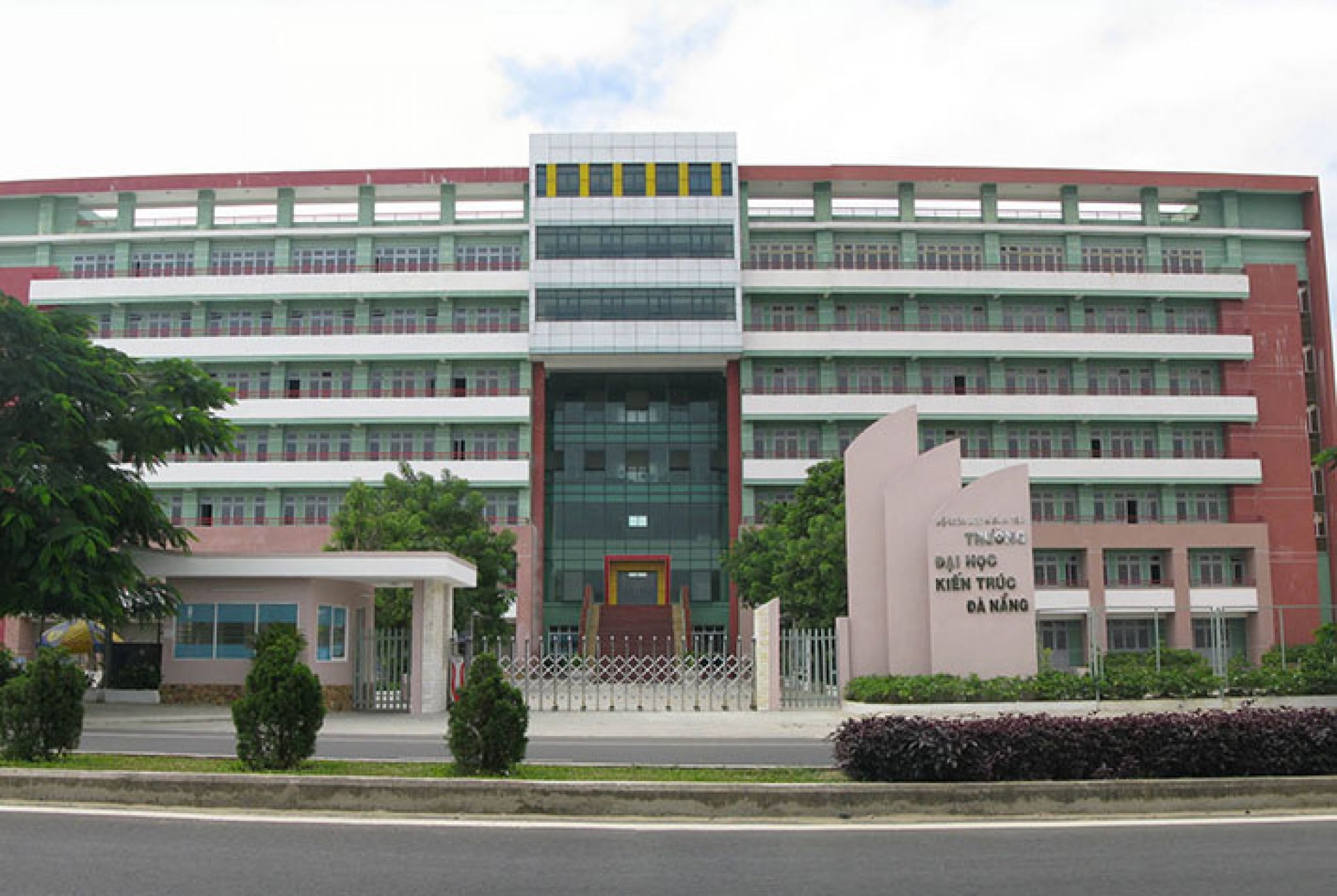 Học phí Đại học Kiến trúc Đà Nẵng 2017 - 2018 mới nhất