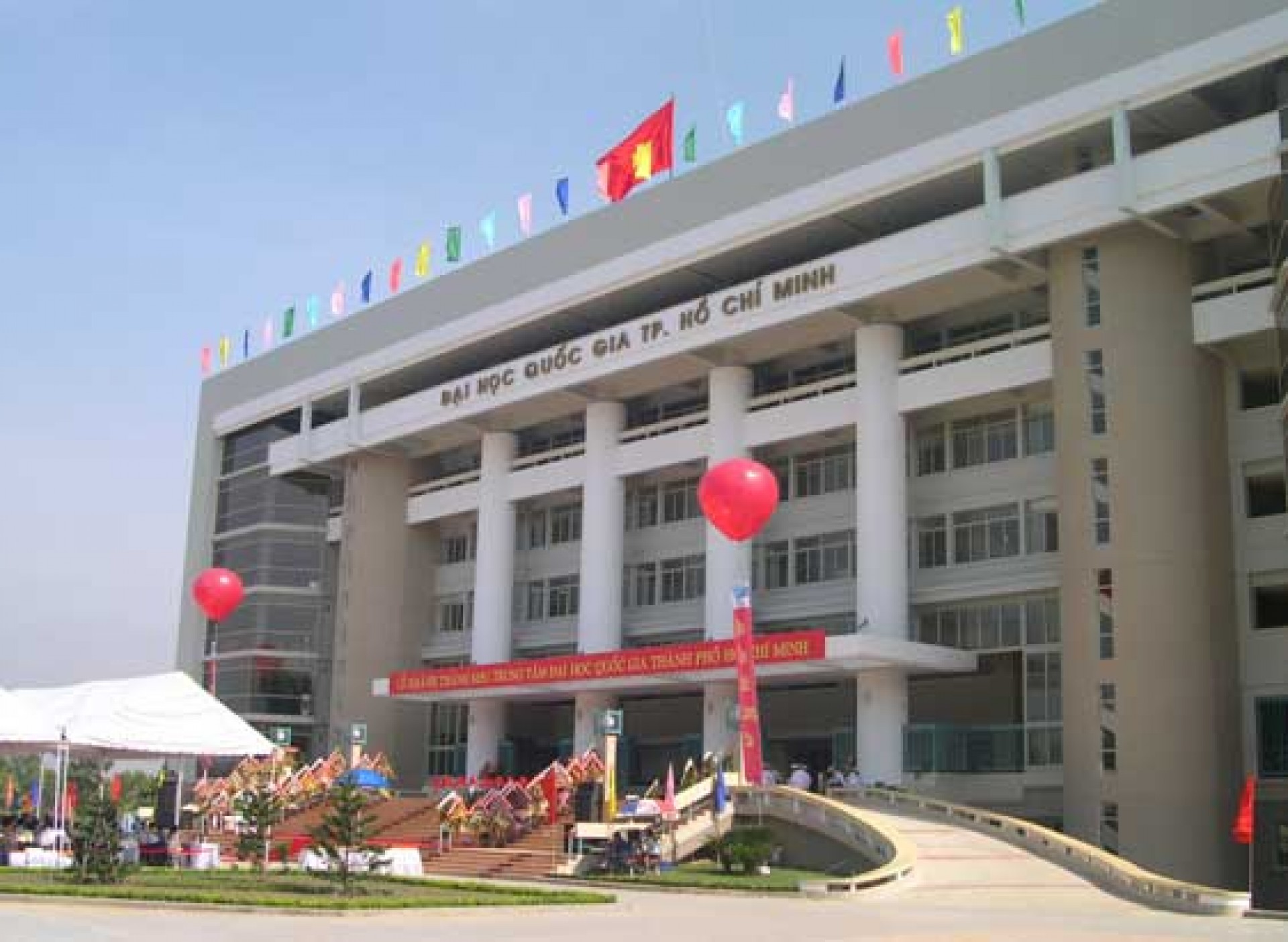 Học phí năm 2017 - 2018 mới nhất của Khoa Y - Đại học Quốc Gia thành phố Hồ Chí Minh