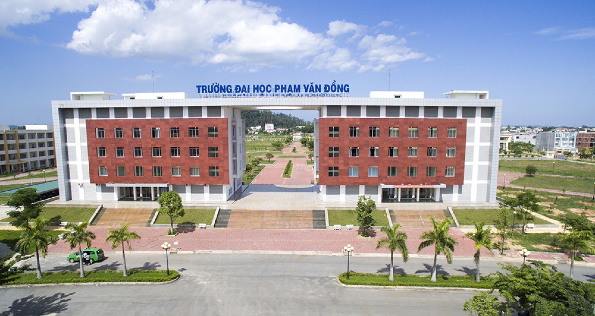 Học phí mới nhất Đại học Phạm Văn Đồng năm 2019 như thế nào so với các trường khác?
