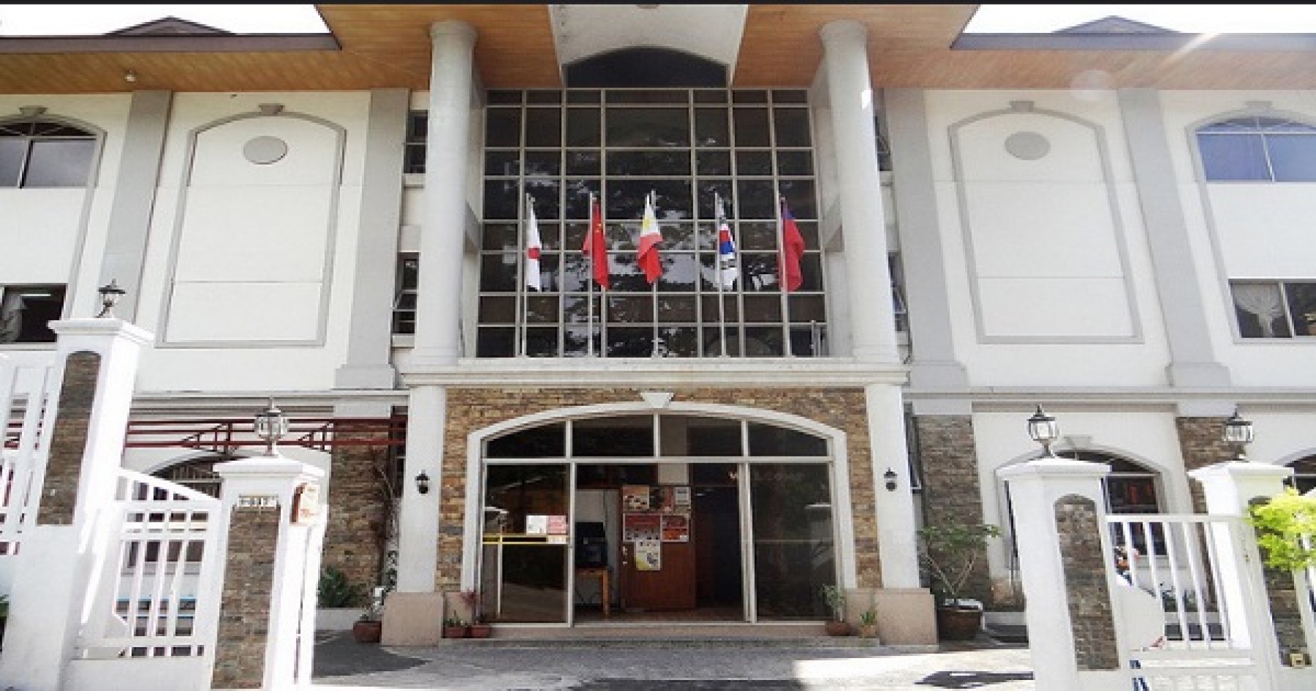 Cơ sở hiện đại tại TALK Yangco