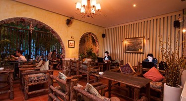 quán cà phê nói tiếng anh ở Sài Gòn