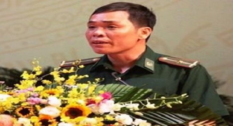 Thầy giáo mang quân hàm xanh Nguyễn Sỹ Tiến (Nguồn: Quân đội nhân dân)