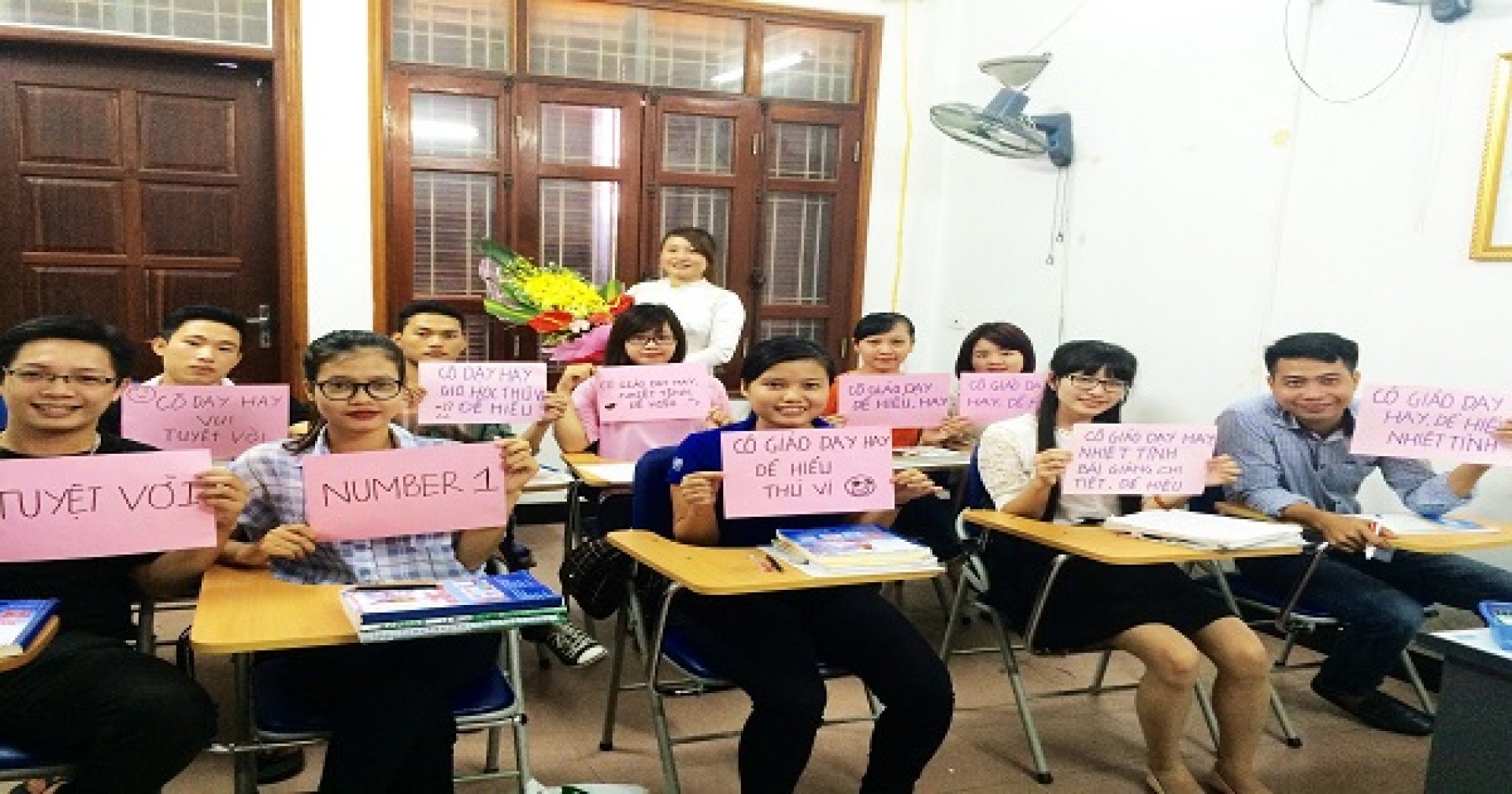 Cùng "soi" đánh giá của học viên về trung tâm Ngoại ngữ Hà Nội